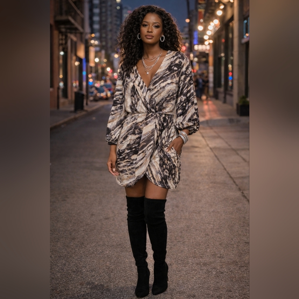 Entro Abstract Neutral Wrap Dress | NWT | Size Medium
